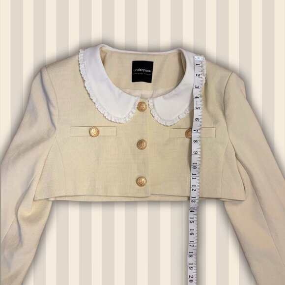 Underpass cropped blazer with contrast collar - Picture 5 of 5